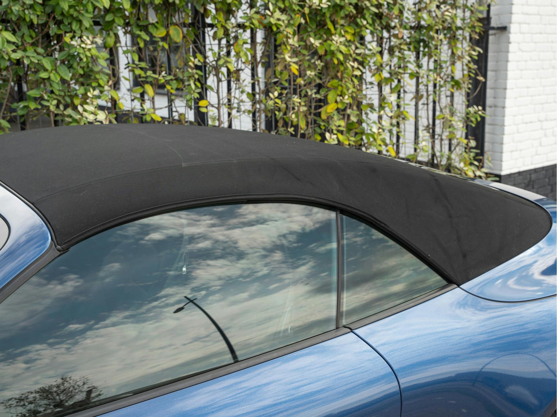 Porsche 911 Cabrio 3.0 Carrera 4 GTS | Blue Metallic Wrap | Bose | Adaptieve Sport-Stoelen